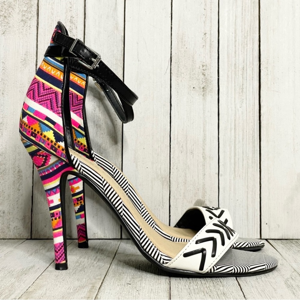 CHINESE LAUNDRY Z Lovely Holiday Stiletto Heel Sandals NEW